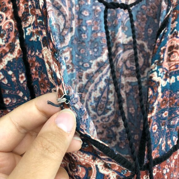 American Eagle Rustic colored Boho Retro Paisley Print Long Bell Sleeve Blouse M - Picture 11 of 16